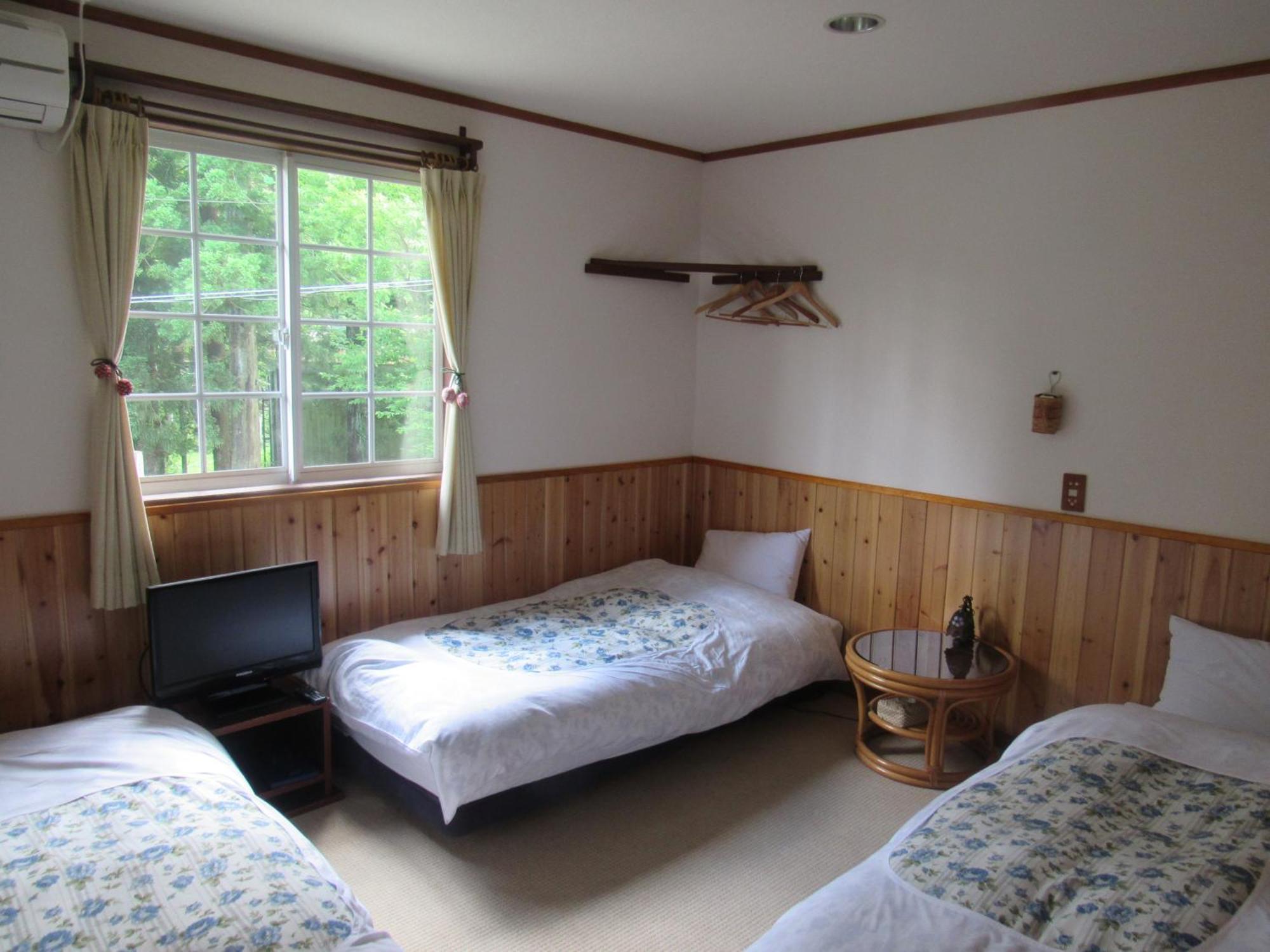 Pension Alps Hakuba Exterior photo